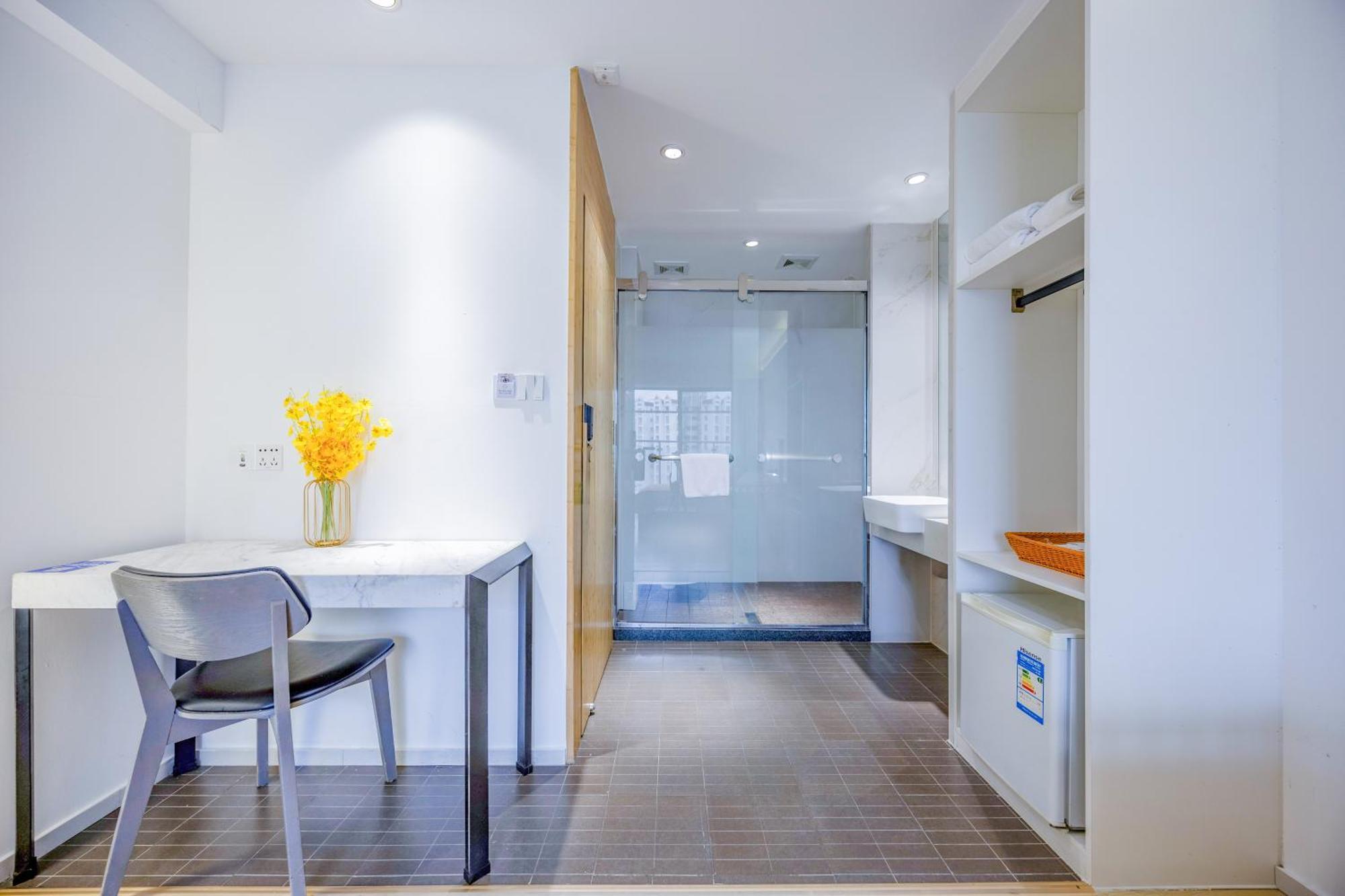 Doppelzimmer mit Balkon